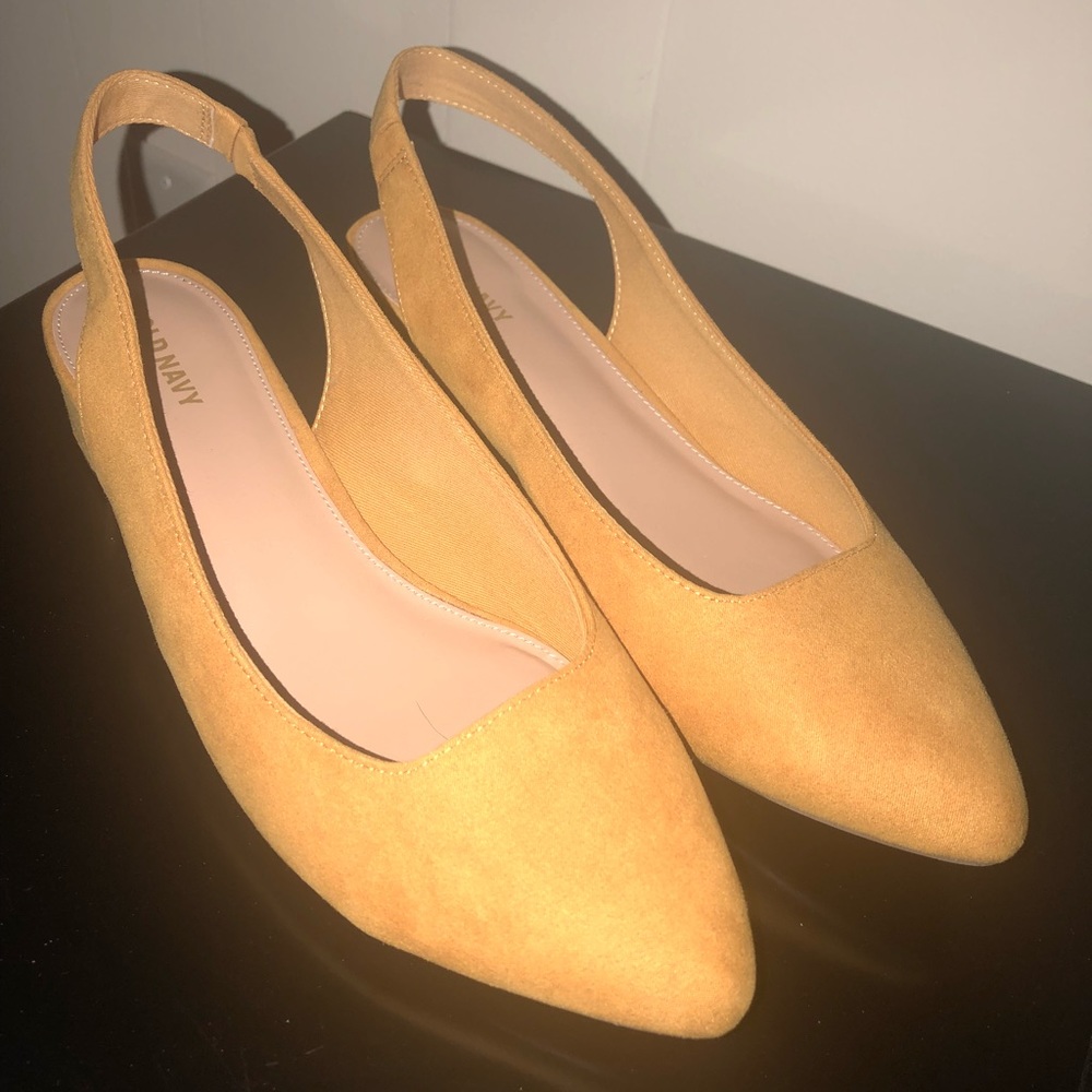✨NWOT✨ Old Navy Mustard Yellow Slingbacks